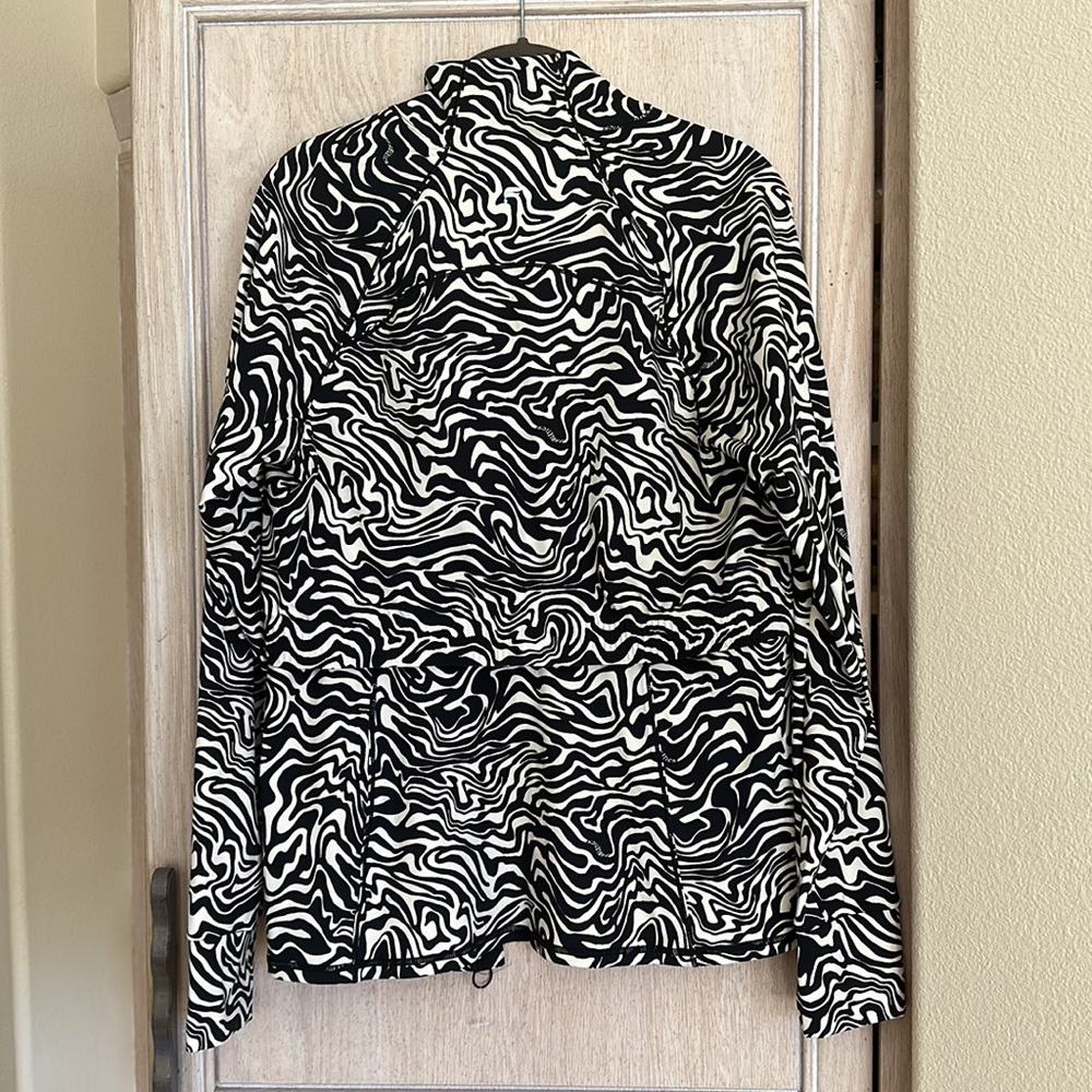 Nwot Fabletics Patterned Zip Up Track Jacket - image 7